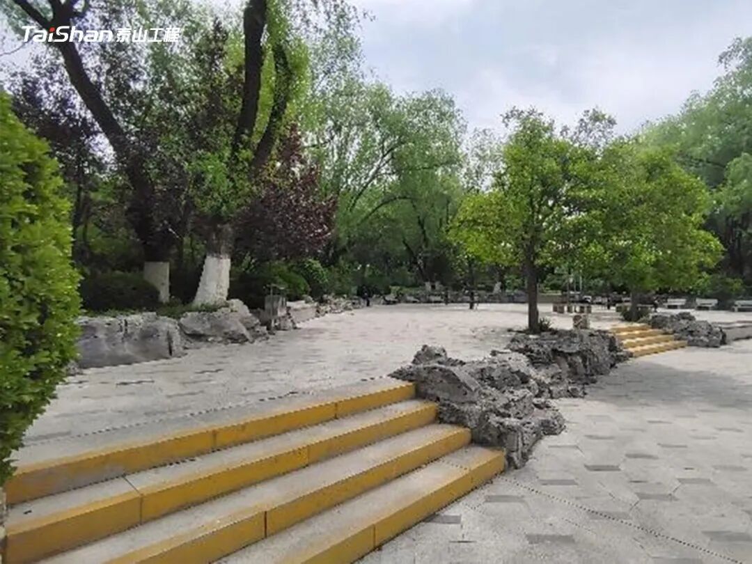 济南泉城公园2.jpg